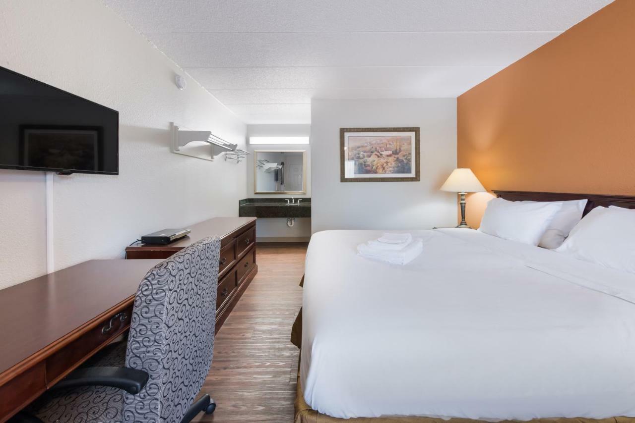 Americas Best Value Inn Columbus Exteriör bild